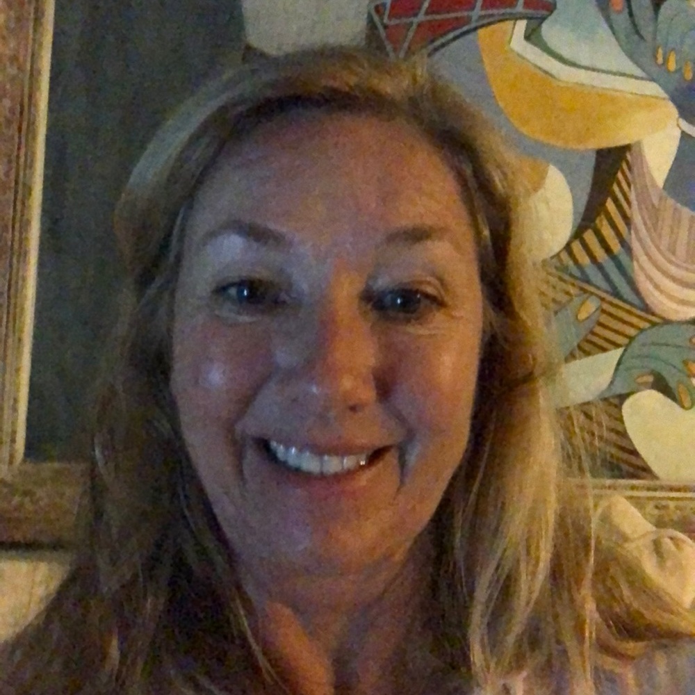 Meet your Posher, Leslie